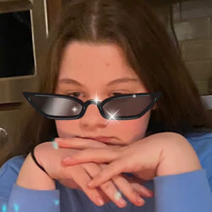 Meet your Posher, Julia